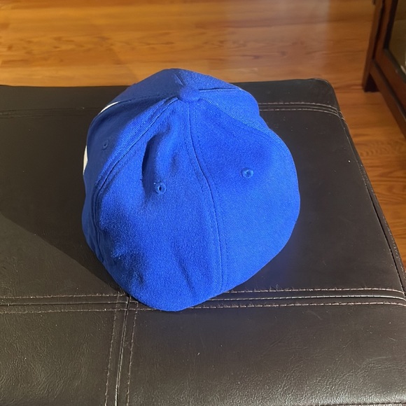 Baseball cap - Picture 4 of 7